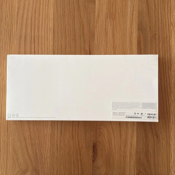 Apple White Magic Keyboard - Picture 2 of 6